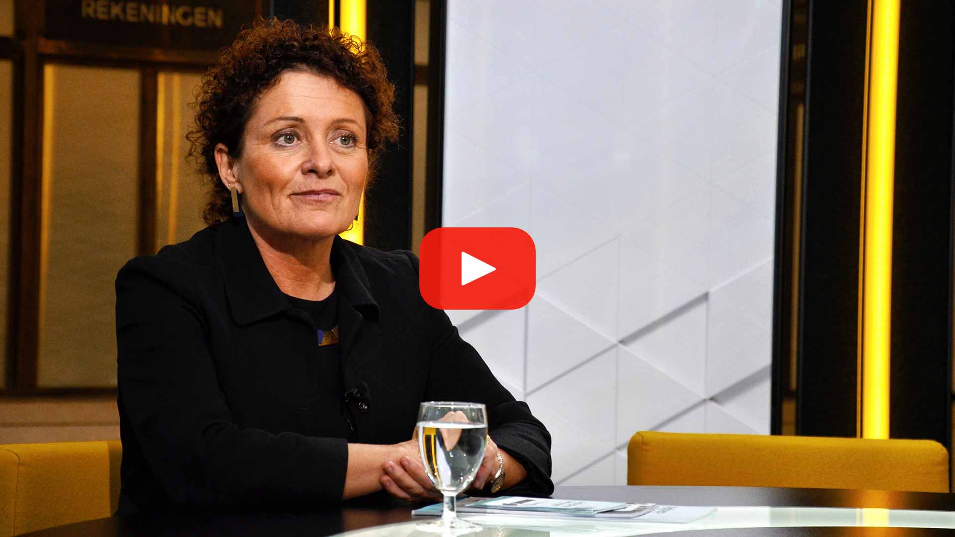  ▶ "Ik heb niet bespaard op De Lijn" - Lydia Peeters
